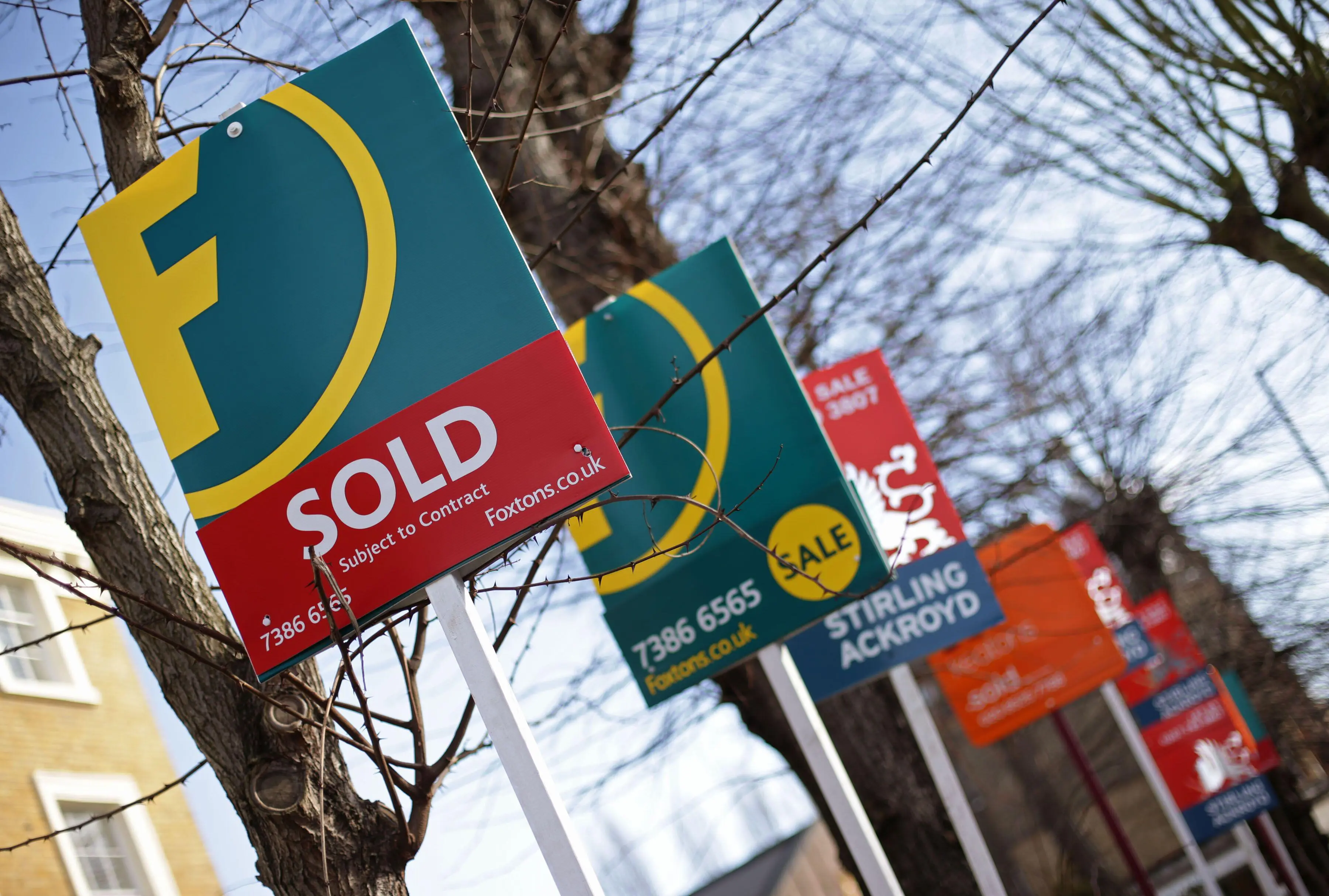Halifax the latest major lender to cut mortgage rates  - Image