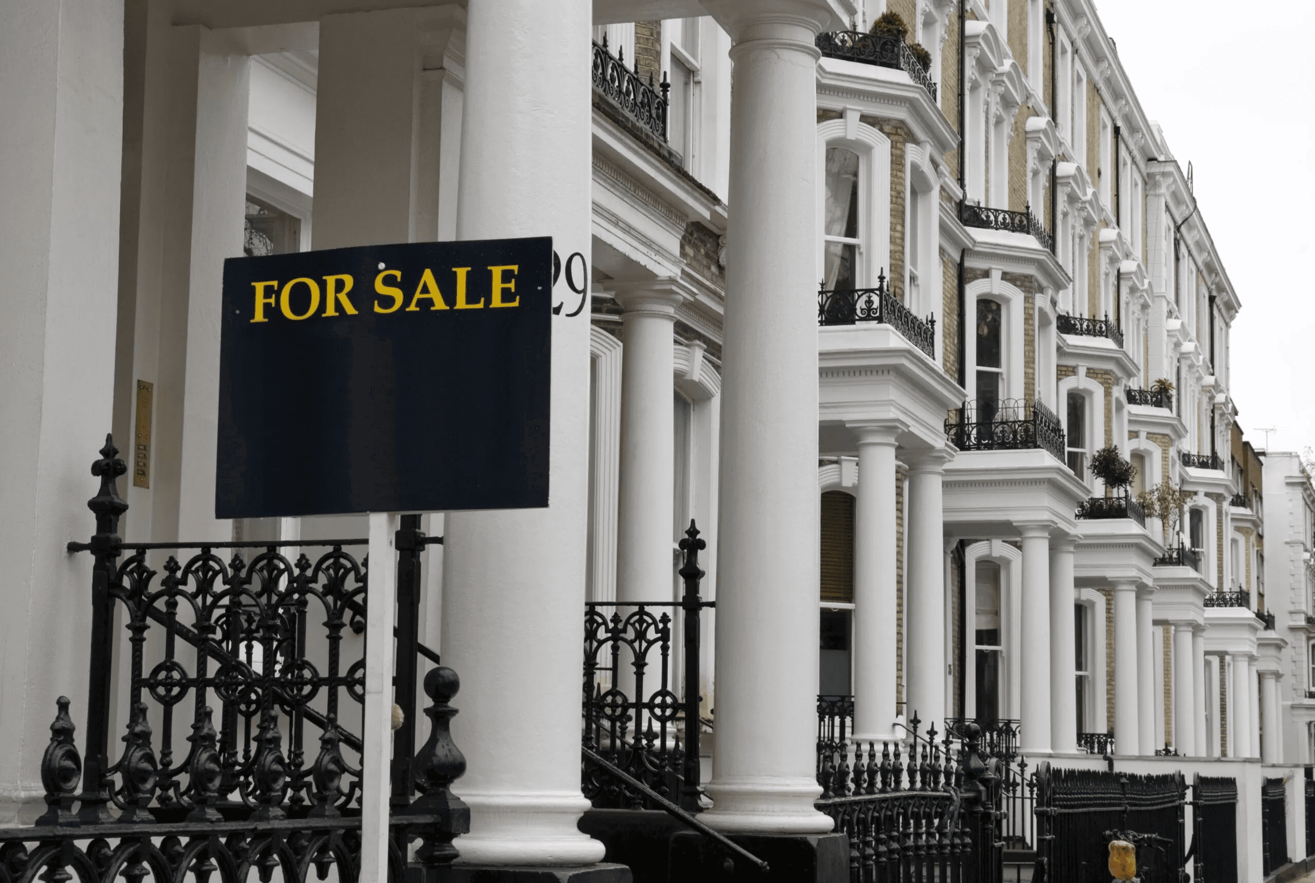 Low-deposit mortgages removed from market  - Image