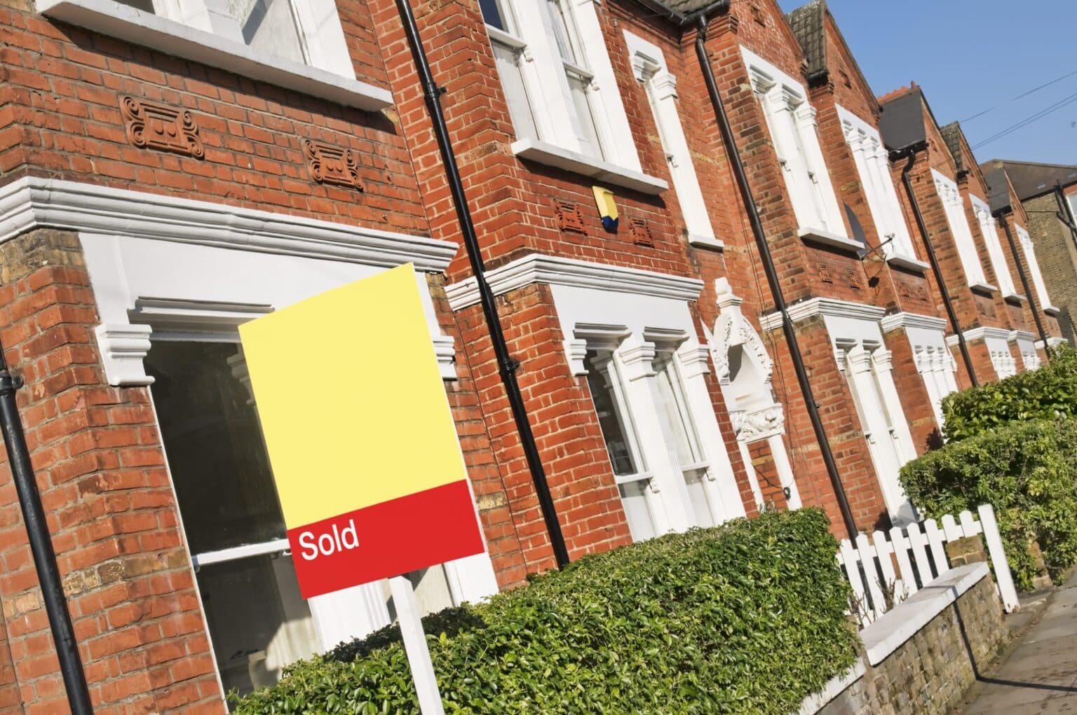House prices could increase by 2% in 2024: Zoopla - Image
